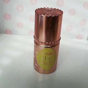 Benefit Dandelion Shy Beam highlighter